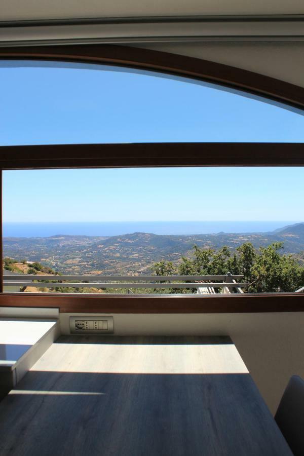 Vista Mare Appartement Lanusei Buitenkant foto